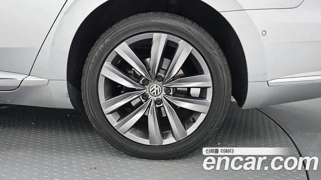 2020 Volkswagen Arteon 2.0 TDI Premium Sold VIN WVWZZZ3HZLE019696 – interior seats 2020 Volkswagen Arteon 2.0 TDI Premium Sold VIN WVWZZZ3HZLE019696 – interior seats