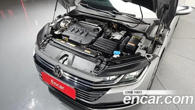 2020 Volkswagen Arteon 2.0 TDI Premium Sold VIN WVWZZZ3HZLE019696 – trunk area 2020 Volkswagen Arteon 2.0 TDI Premium Sold VIN WVWZZZ3HZLE019696 – trunk area