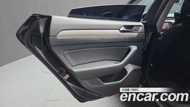 2020 Volkswagen Arteon 2.0 TDI Premium Sold VIN WVWZZZ3HZLE020023 – dashboard 2020 Volkswagen Arteon 2.0 TDI Premium Sold VIN WVWZZZ3HZLE020023 – dashboard