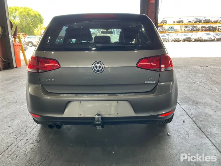 2015 Volkswagen Golf Used VIN WVWZZZAUZGW100598 – photo 18 2015 Volkswagen Golf Used VIN WVWZZZAUZGW100598 – photo 18