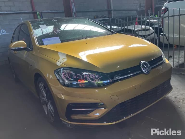 2017 Volkswagen Golf Used VIN WVWZZZAUZJW047973 – interior seats 2017 Volkswagen Golf Used VIN WVWZZZAUZJW047973 – interior seats