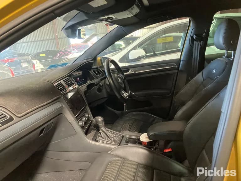 2017 Volkswagen Golf Used VIN WVWZZZAUZJW047973 – photo 11 2017 Volkswagen Golf Used VIN WVWZZZAUZJW047973 – photo 11