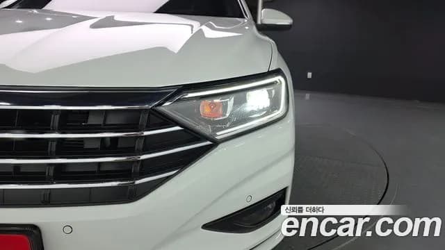2021 Volkswagen Jetta 7th Gen 1.4 TSI Prestige Sold VIN WVWZZZBUZMM091298 – exterior detail 2021 Volkswagen Jetta 7th Gen 1.4 TSI Prestige Sold VIN WVWZZZBUZMM091298 – exterior detail