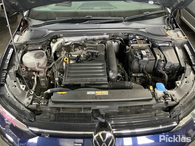 2023 Volkswagen Golf Used VIN WVWZZZCD1PW176708 – exterior detail 2023 Volkswagen Golf Used VIN WVWZZZCD1PW176708 – exterior detail