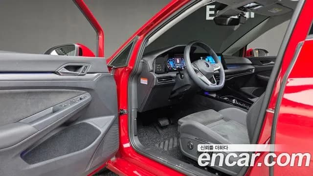 2023 Volkswagen Golf 8th Gen 2.0 TDI Prestige Sold VIN WVWZZZCD3PW140485 – interior seats 2023 Volkswagen Golf 8th Gen 2.0 TDI Prestige Sold VIN WVWZZZCD3PW140485 – interior seats