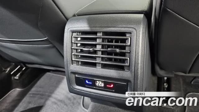 2025 Volkswagen Golf 8th Gen 2.0 TDI Prestige Sold VIN WVWZZZCD4SW241964 – trunk area 2025 Volkswagen Golf 8th Gen 2.0 TDI Prestige Sold VIN WVWZZZCD4SW241964 – trunk area
