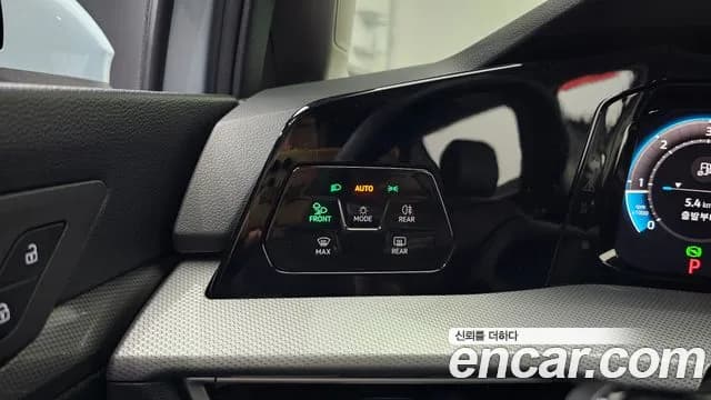 2025 Volkswagen Golf 8th Gen 2.0 TDI Prestige Sold VIN WVWZZZCD4SW241964 – photo 32 2025 Volkswagen Golf 8th Gen 2.0 TDI Prestige Sold VIN WVWZZZCD4SW241964 – photo 32
