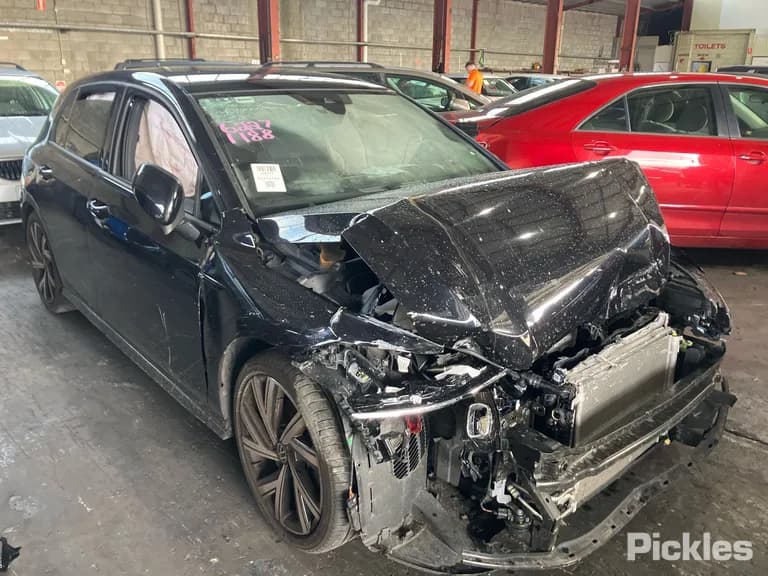 2023 Volkswagen Golf Used VIN WVWZZZCD9PW201659 – exterior detail 2023 Volkswagen Golf Used VIN WVWZZZCD9PW201659 – exterior detail