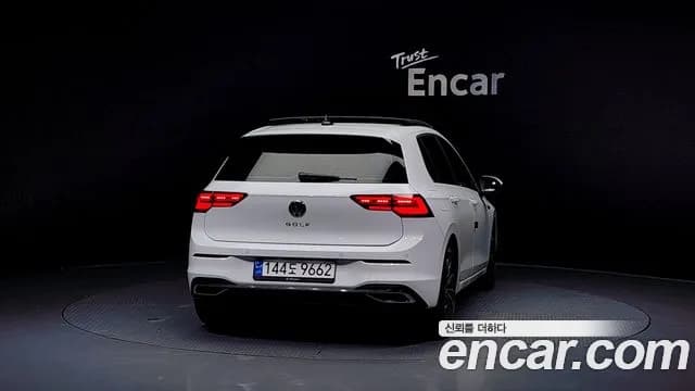 2022 Volkswagen Golf 8th Gen 2.0 TDI Prestige Sold VIN WVWZZZCDZNW119120 – front exterior 2022 Volkswagen Golf 8th Gen 2.0 TDI Prestige Sold VIN WVWZZZCDZNW119120 – front exterior