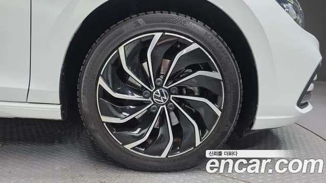 2022 Volkswagen Golf 8th Gen 2.0 TDI Prestige Sold VIN WVWZZZCDZNW124708 – undercarriage 2022 Volkswagen Golf 8th Gen 2.0 TDI Prestige Sold VIN WVWZZZCDZNW124708 – undercarriage