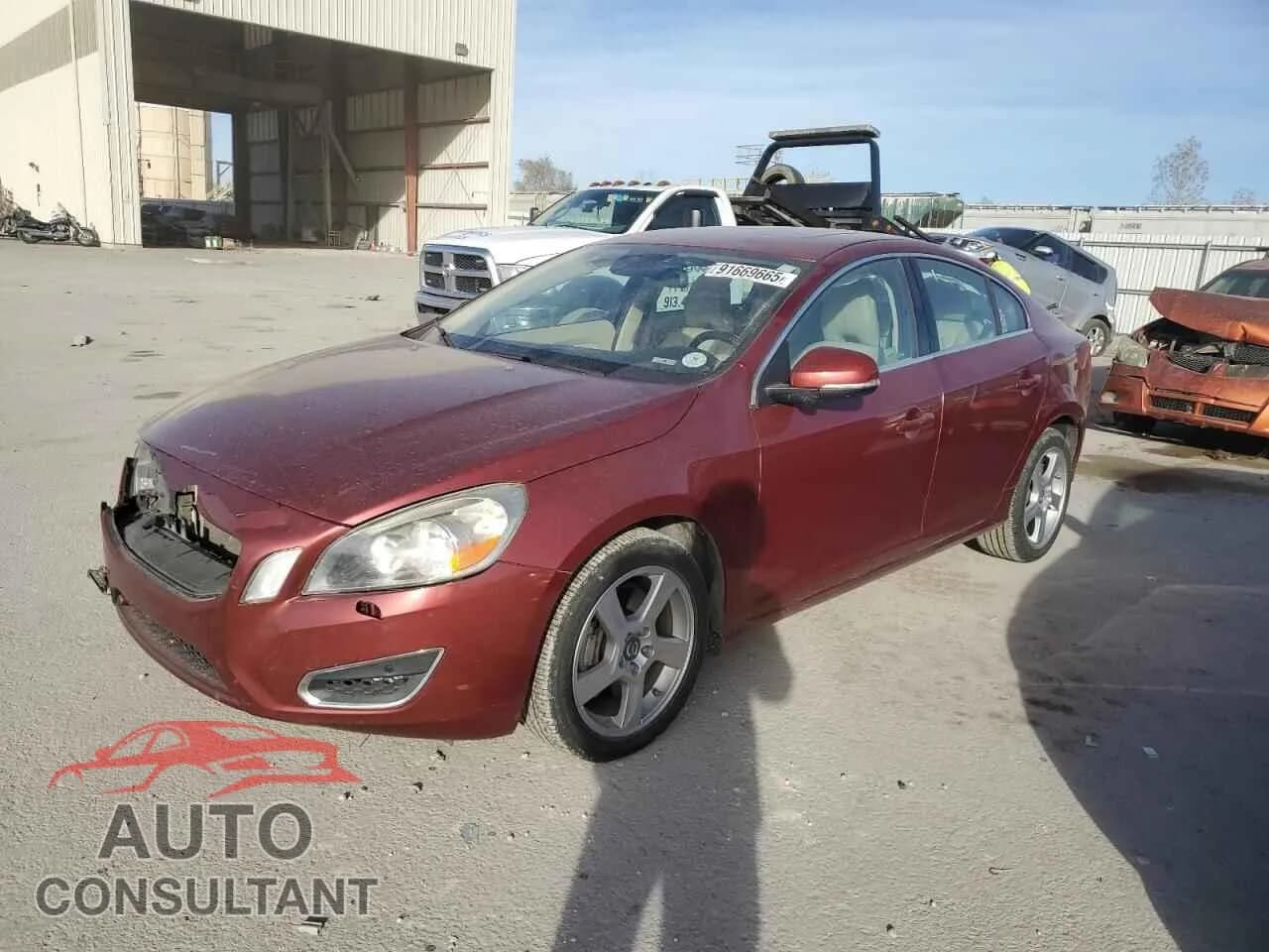 2013 VOLVO S60 Damaged VIN YV1612FH0D2221179 – front exterior 2013 VOLVO S60 Damaged VIN YV1612FH0D2221179 – front exterior