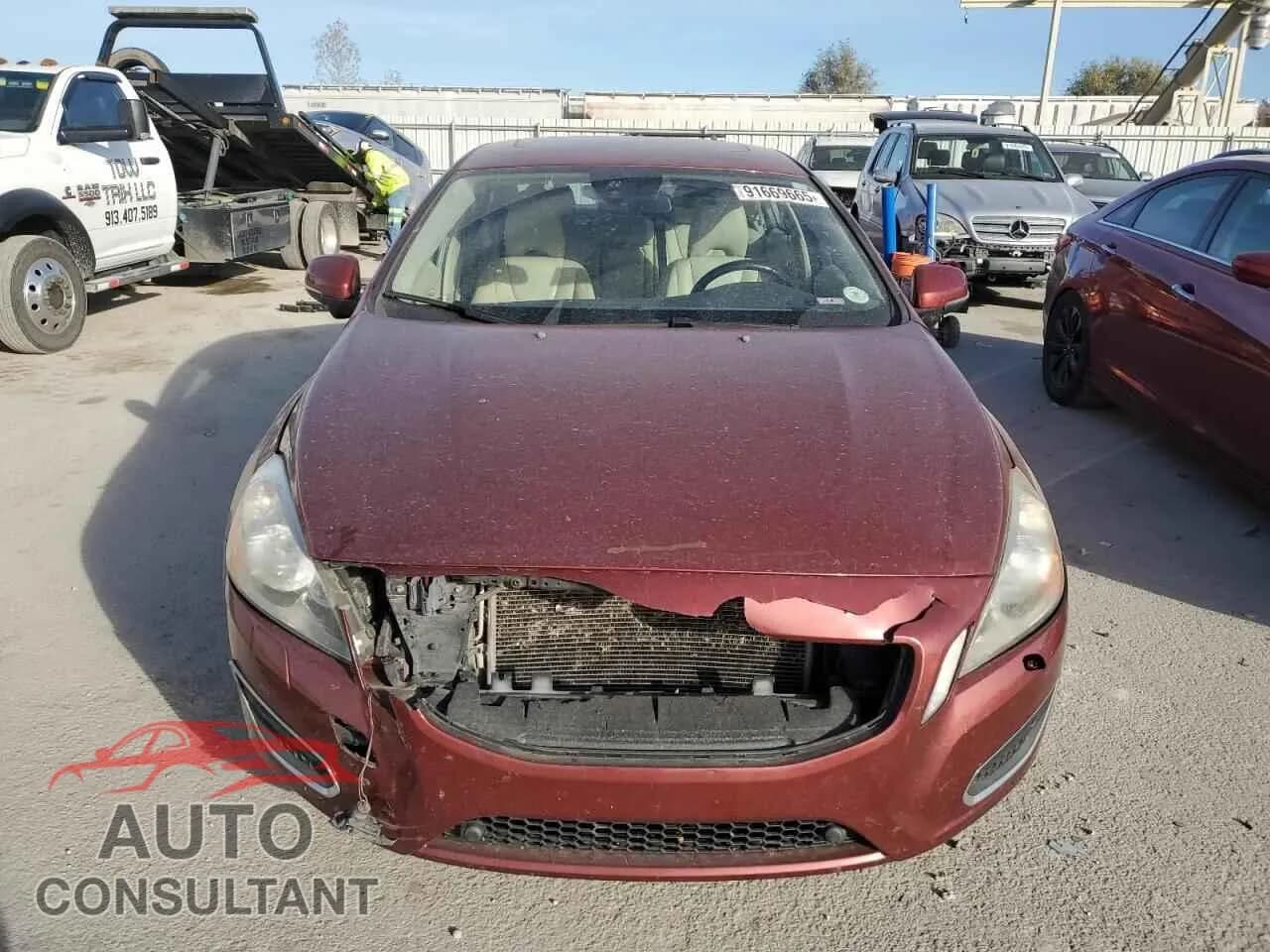 2013 VOLVO S60 Damaged VIN YV1612FH0D2221179 – interior seats 2013 VOLVO S60 Damaged VIN YV1612FH0D2221179 – interior seats