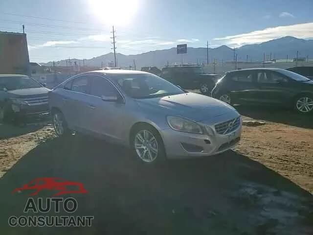 2011 VOLVO S60 Damaged VIN YV1902FH0B2019486 – photo 13 2011 VOLVO S60 Damaged VIN YV1902FH0B2019486 – photo 13