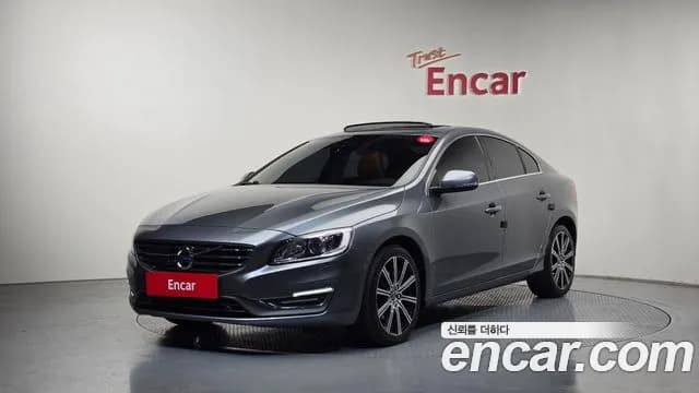 2018 Volvo S60 T5 Sold VIN YV1FS40MDJ2464913 – photo 13 2018 Volvo S60 T5 Sold VIN YV1FS40MDJ2464913 – photo 13