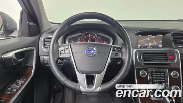 2017 Volvo S60 D4 Sold VIN YV1FSA8BDH2440410 – dashboard 2017 Volvo S60 D4 Sold VIN YV1FSA8BDH2440410 – dashboard