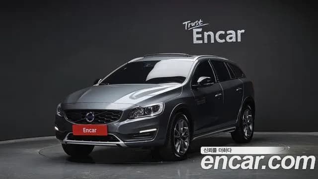 2018 Volvo V60 Cross Country D4 Sold VIN YV1FZA8BDJ2044573 – rear exterior 2018 Volvo V60 Cross Country D4 Sold VIN YV1FZA8BDJ2044573 – rear exterior