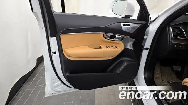 2022 Volvo XC90 2nd Gen B6 Inscription Sold VIN YV1LF062CN1787890 – interior seats 2022 Volvo XC90 2nd Gen B6 Inscription Sold VIN YV1LF062CN1787890 – interior seats