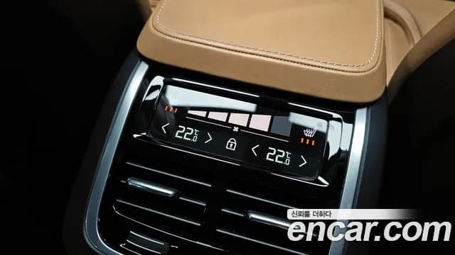 2019 Volvo XC90 2nd Gen T6 Inscription Sold VIN YV1LFA22CK1430705 – photo 19 2019 Volvo XC90 2nd Gen T6 Inscription Sold VIN YV1LFA22CK1430705 – photo 19