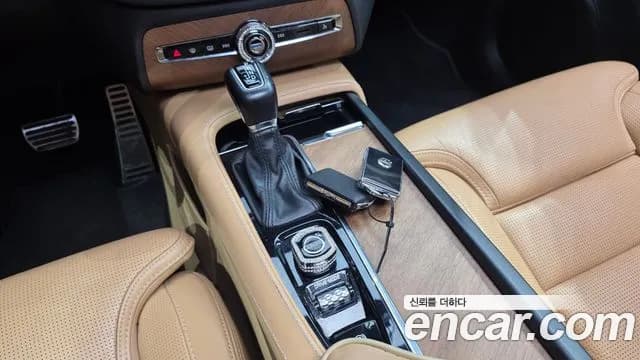 2020 Volvo XC90 2nd Gen T6 Inscription Sold VIN YV1LFA22CL1555259 – side profile 2020 Volvo XC90 2nd Gen T6 Inscription Sold VIN YV1LFA22CL1555259 – side profile