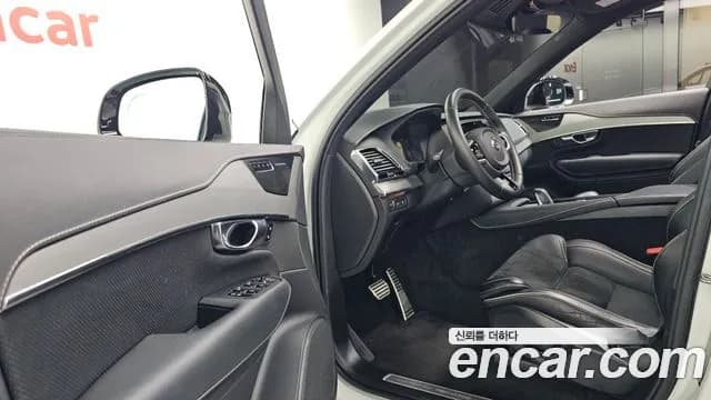 2021 Volvo XC90 2nd Gen T8 R-Design Hybrid Sold VIN YV1LFBR0DM1672389 – interior seats 2021 Volvo XC90 2nd Gen T8 R-Design Hybrid Sold VIN YV1LFBR0DM1672389 – interior seats