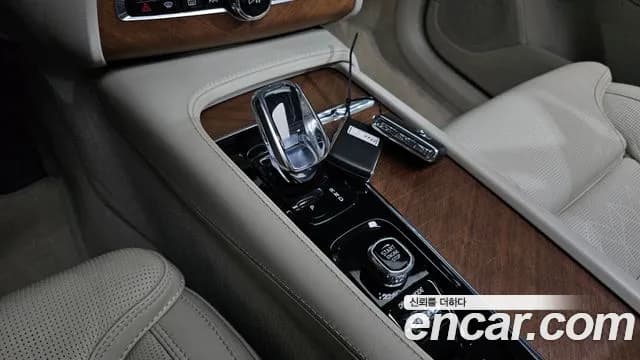 2020 Volvo XC90 2nd Gen T8 Excellence Hybrid Sold VIN YV1LTBR0DL1578781 – photo 17 2020 Volvo XC90 2nd Gen T8 Excellence Hybrid Sold VIN YV1LTBR0DL1578781 – photo 17