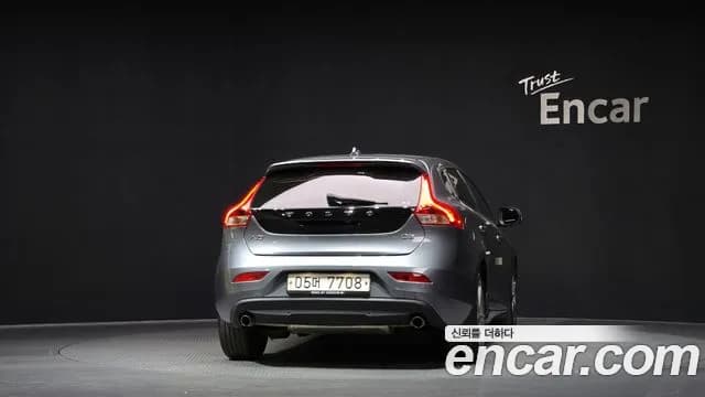 2018 Volvo V40 D3 Sold VIN YV1MV79K0J2465055 – photo 12 2018 Volvo V40 D3 Sold VIN YV1MV79K0J2465055 – photo 12