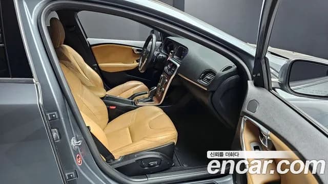 2018 Volvo V40 D3 Sold VIN YV1MV79K0J2508691 – photo 16 2018 Volvo V40 D3 Sold VIN YV1MV79K0J2508691 – photo 16
