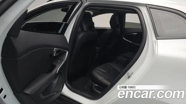 2019 Volvo V40 Cross Country D3 Sold VIN YV1MZ72K0K2183638 – photo 18 2019 Volvo V40 Cross Country D3 Sold VIN YV1MZ72K0K2183638 – photo 18