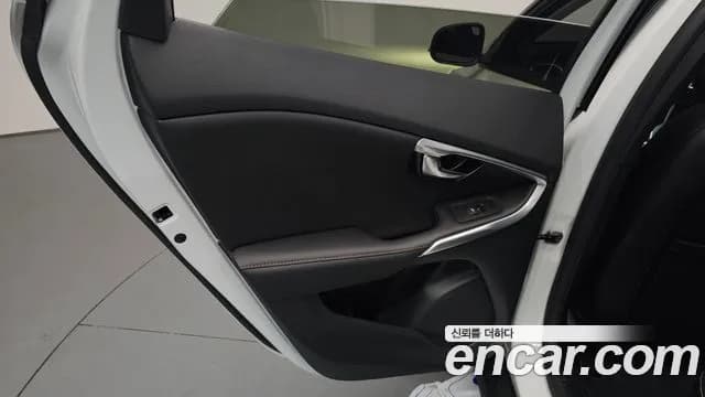 2019 Volvo V40 Cross Country D3 Sold VIN YV1MZ72K0K2183638 – photo 22 2019 Volvo V40 Cross Country D3 Sold VIN YV1MZ72K0K2183638 – photo 22