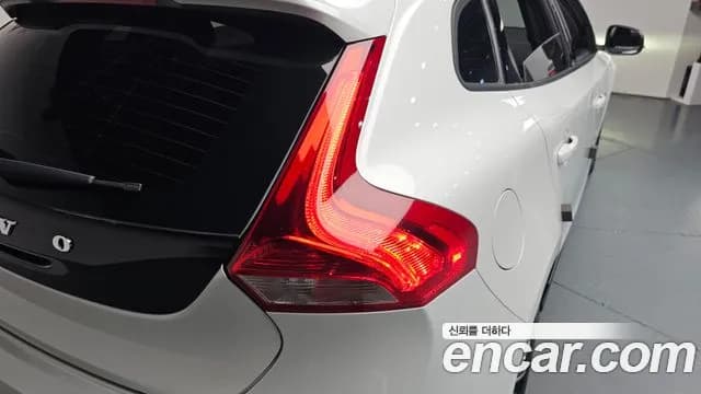 2019 Volvo V40 Cross Country D3 Sold VIN YV1MZ72K0K2183638 – photo 27 2019 Volvo V40 Cross Country D3 Sold VIN YV1MZ72K0K2183638 – photo 27