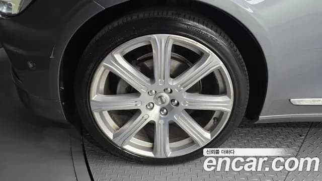 2017 Volvo S90 D5 AWD Inscription Sold VIN YV1PS68BCH1013701 – side profile 2017 Volvo S90 D5 AWD Inscription Sold VIN YV1PS68BCH1013701 – side profile