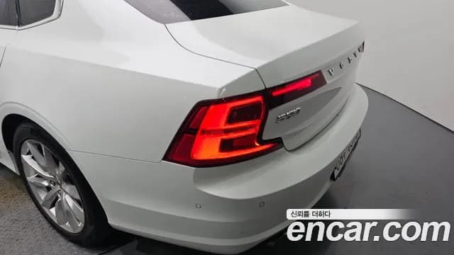 2018 Volvo S90 D4 Momentum Sold VIN YV1PSA8ADJ1035005 – photo 14 2018 Volvo S90 D4 Momentum Sold VIN YV1PSA8ADJ1035005 – photo 14