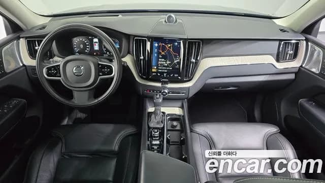 2019 Volvo XC60 2nd Gen D5 Inscription Sold VIN YV1UZ68TCK1282181 – rear exterior 2019 Volvo XC60 2nd Gen D5 Inscription Sold VIN YV1UZ68TCK1282181 – rear exterior