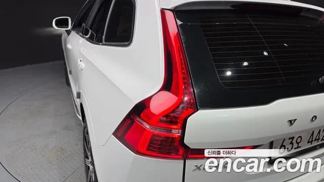 2019 Volvo XC60 2nd Gen D5 Inscription Sold VIN YV1UZ68TCK1325211 – exterior detail 2019 Volvo XC60 2nd Gen D5 Inscription Sold VIN YV1UZ68TCK1325211 – exterior detail