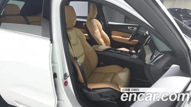 2019 Volvo XC60 2nd Gen T6 Inscription Sold VIN YV1UZA22CK1220990 – photo 13 2019 Volvo XC60 2nd Gen T6 Inscription Sold VIN YV1UZA22CK1220990 – photo 13