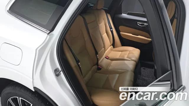 2019 Volvo XC60 2nd Gen T6 Inscription Sold VIN YV1UZA22CK1220990 – photo 18 2019 Volvo XC60 2nd Gen T6 Inscription Sold VIN YV1UZA22CK1220990 – photo 18