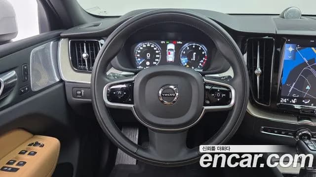 2020 Volvo XC60 2nd Gen T6 Inscription Sold VIN YV1UZA22CL1460810 – photo 18 2020 Volvo XC60 2nd Gen T6 Inscription Sold VIN YV1UZA22CL1460810 – photo 18
