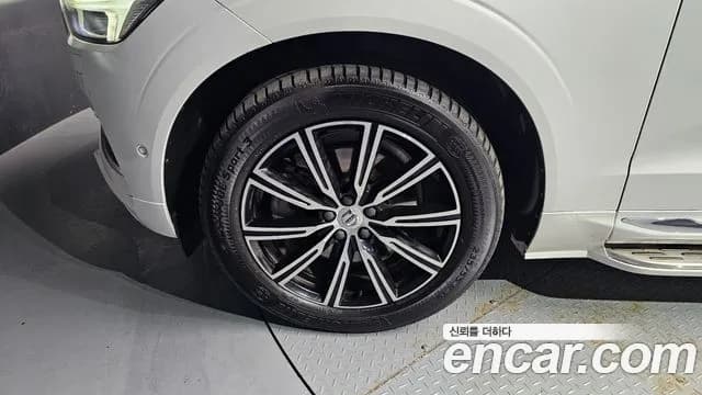 2020 Volvo XC60 2nd Gen T6 Inscription Sold VIN YV1UZA22CL1560752 – photo 11 2020 Volvo XC60 2nd Gen T6 Inscription Sold VIN YV1UZA22CL1560752 – photo 11