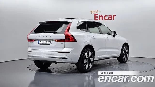2024 Volvo XC60 2nd Gen T8 Ultimate Bright Sold VIN YV1UZH608R1907111 – photo 16 2024 Volvo XC60 2nd Gen T8 Ultimate Bright Sold VIN YV1UZH608R1907111 – photo 16