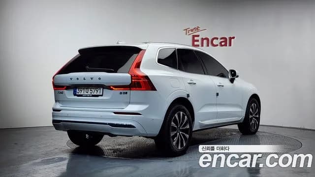 2023 Volvo XC60 2nd Gen B5 Ultimate Bright Sold VIN YV1UZL126P1310922 – photo 11 2023 Volvo XC60 2nd Gen B5 Ultimate Bright Sold VIN YV1UZL126P1310922 – photo 11