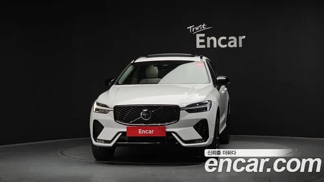 2026 Volvo XC60 2nd Gen B5 Ultra Dark Air Sus Sold VIN YV1UZM127T1298134 – photo 19 2026 Volvo XC60 2nd Gen B5 Ultra Dark Air Sus Sold VIN YV1UZM127T1298134 – photo 19