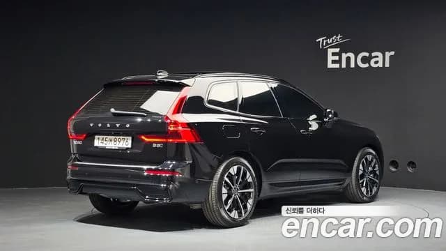 2026 Volvo XC60 2nd Gen B5 Ultra Dark Air Sus Sold VIN YV1UZM12XT1401076 – photo 35 2026 Volvo XC60 2nd Gen B5 Ultra Dark Air Sus Sold VIN YV1UZM12XT1401076 – photo 35