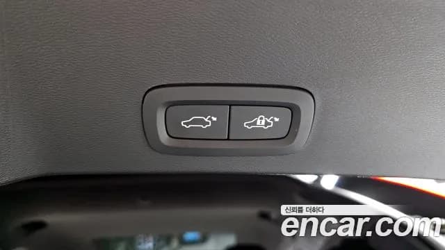 2019 Volvo XC40 T4 R-Design Sold VIN YV1XZACACK2050014 – photo 15 2019 Volvo XC40 T4 R-Design Sold VIN YV1XZACACK2050014 – photo 15