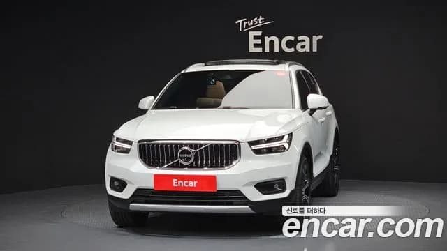 2019 Volvo XC40 T4 Inscription Sold VIN YV1XZACACK2127082 – front exterior 2019 Volvo XC40 T4 Inscription Sold VIN YV1XZACACK2127082 – front exterior