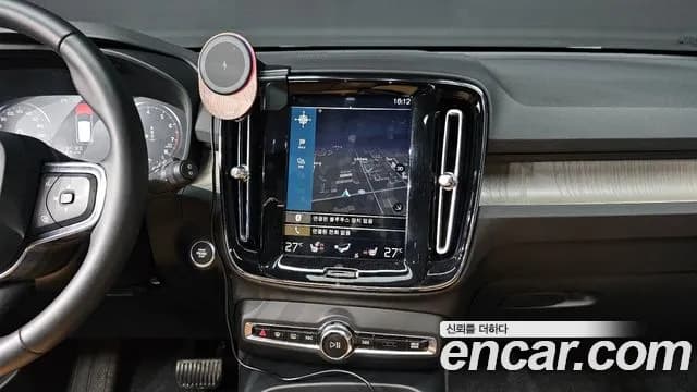 2019 Volvo XC40 T4 Inscription Sold VIN YV1XZACACK2127082 – photo 16 2019 Volvo XC40 T4 Inscription Sold VIN YV1XZACACK2127082 – photo 16
