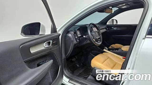 2020 Volvo XC40 T4 Inscription Sold VIN YV1XZACACL2243351 – photo 11 2020 Volvo XC40 T4 Inscription Sold VIN YV1XZACACL2243351 – photo 11
