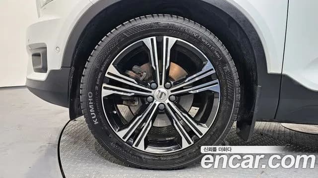 2020 Volvo XC40 T4 Inscription Sold VIN YV1XZACACL2243351 – photo 17 2020 Volvo XC40 T4 Inscription Sold VIN YV1XZACACL2243351 – photo 17