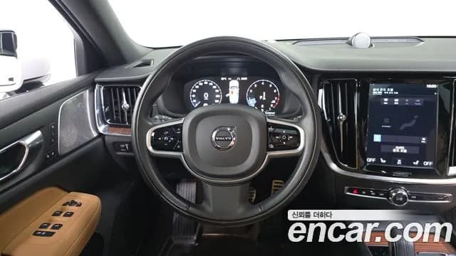 2021 Volvo V60 Cross Country 2nd Gen B5 Pro AWD Sold VIN YV1ZZL12CM1065446 – photo 26 2021 Volvo V60 Cross Country 2nd Gen B5 Pro AWD Sold VIN YV1ZZL12CM1065446 – photo 26