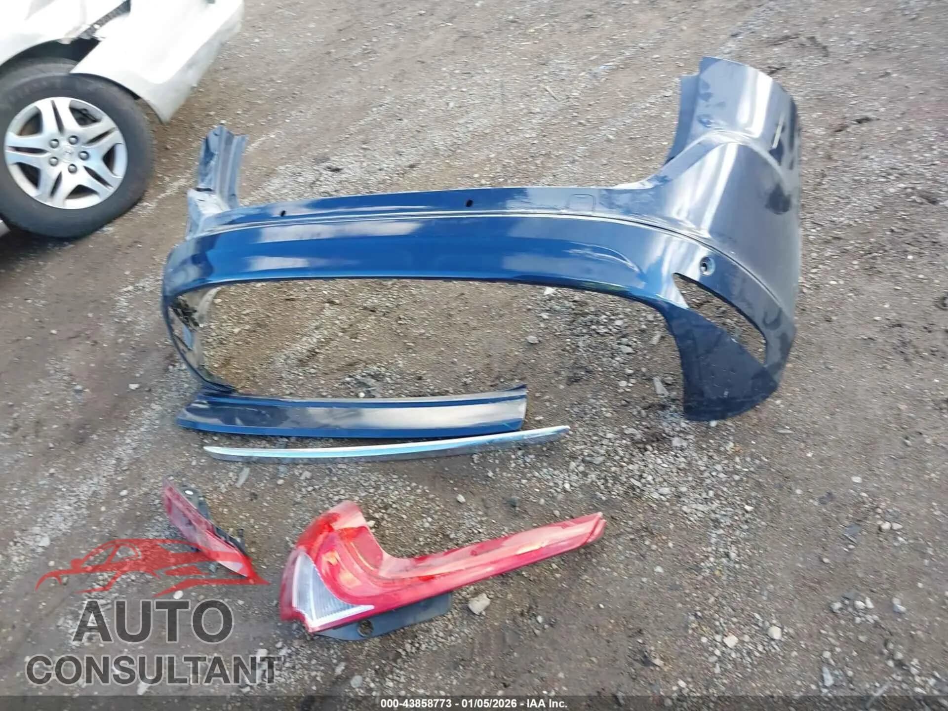 2015 VOLVO XC60 Damaged VIN YV440MDK0F2714418 – photo 12 2015 VOLVO XC60 Damaged VIN YV440MDK0F2714418 – photo 12