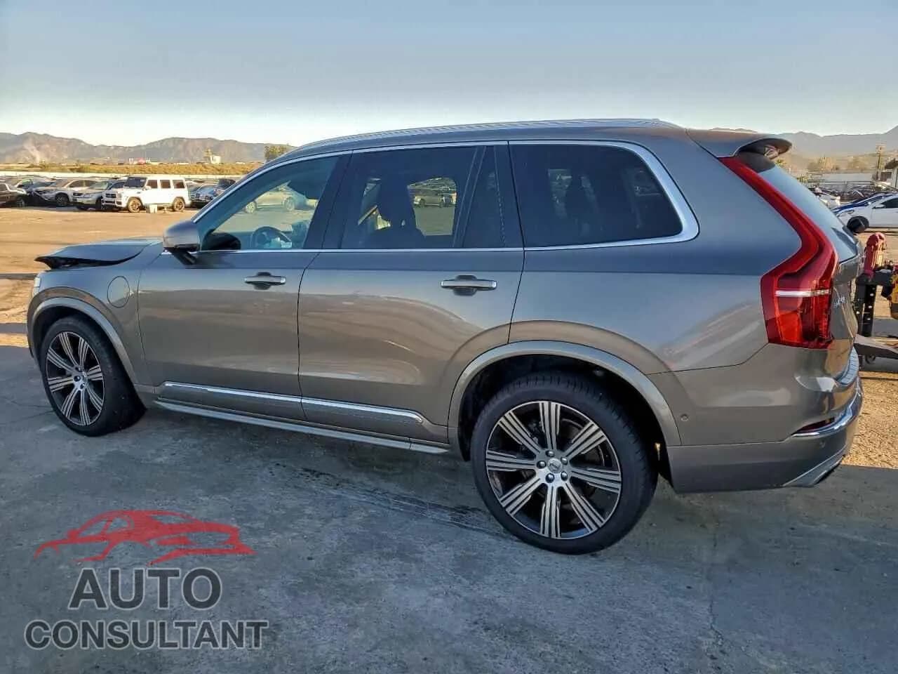 2021 VOLVO XC90 T8 RE Damaged VIN YV4BR0CL7M1689892 – rear exterior 2021 VOLVO XC90 T8 RE Damaged VIN YV4BR0CL7M1689892 – rear exterior